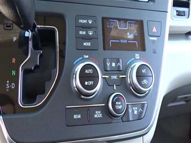 2017 Toyota Sienna LE